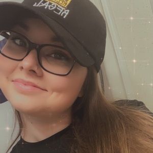 Meet your Posher, Christy